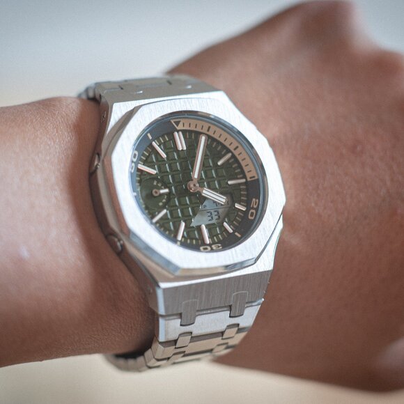 (Brand New) Casio G-Shock GA2100 Full Mod Stainless Steel with Green Waffle Face - Picture 17 of 17